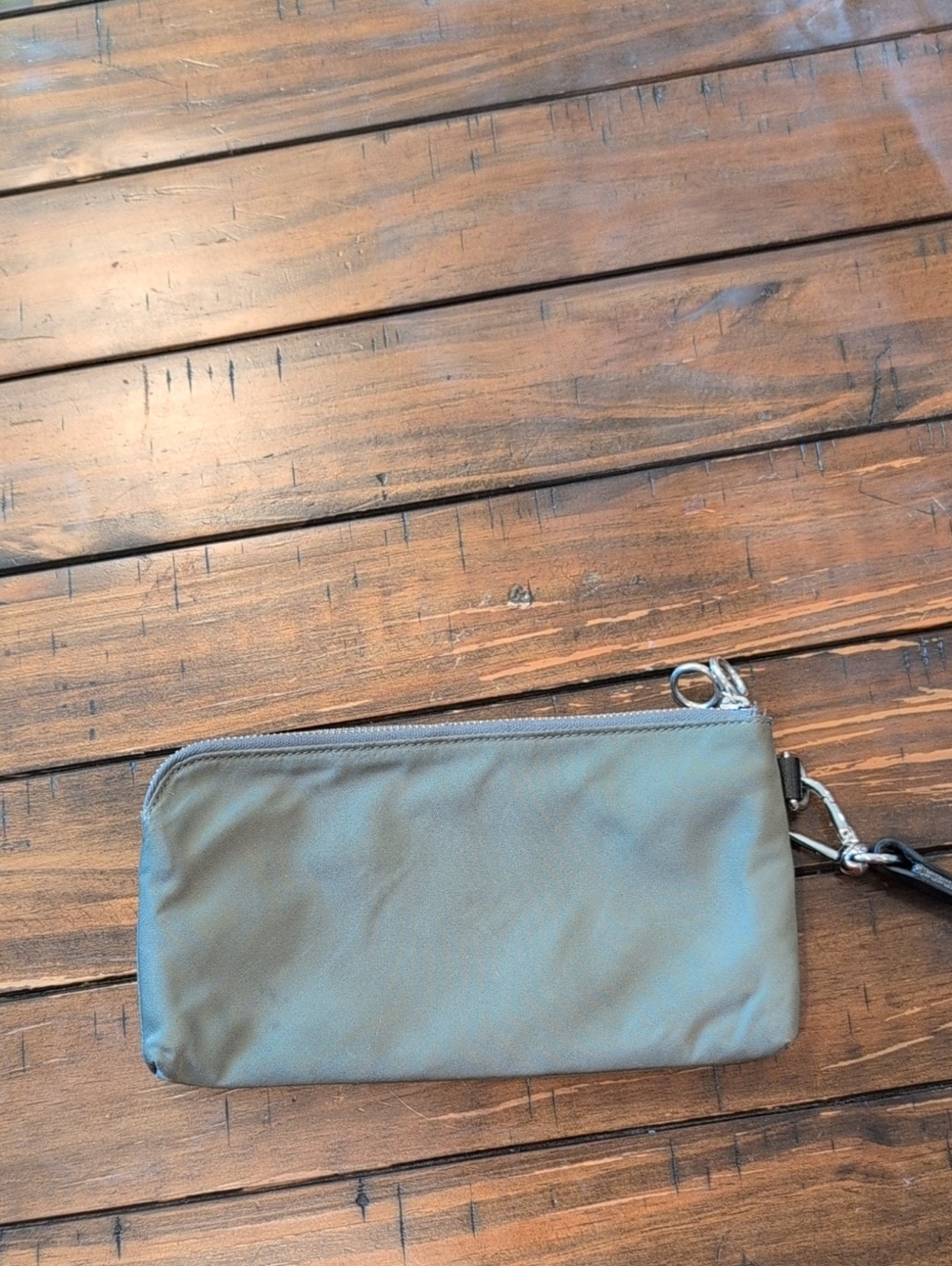 Lululemon Curved Wristlet Gray Sage - Picture 3 of 9